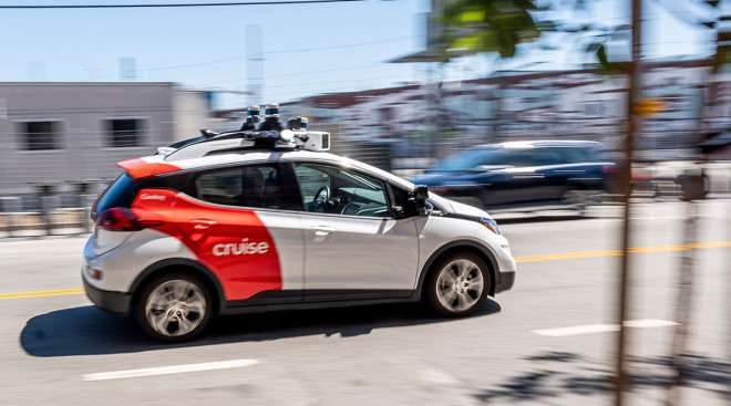 Cruise vehicle in San Francisco