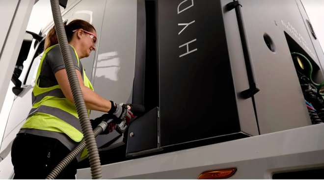 Nikola hydrogen fueling