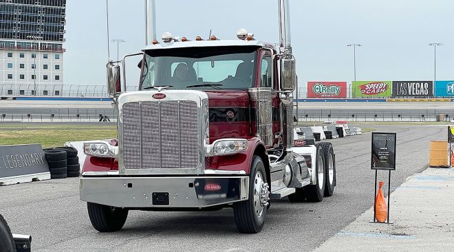 Peterbilt 589